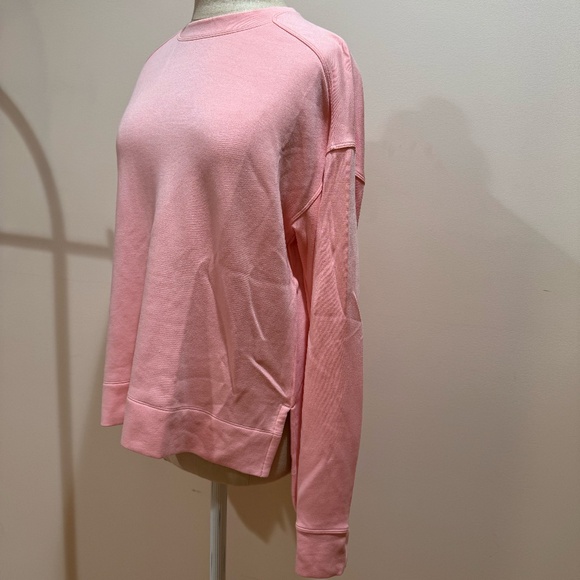 Travis Mathew Pullover LIKE NEW - Picture 2 of 4